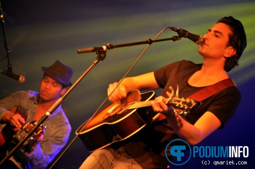 Dotan op Gavin DeGraw - 8/2 - Melkweg foto