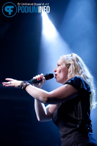 Anneke van Giersbergen op Anneke van Giersbergen - 10/2 - Hedon foto