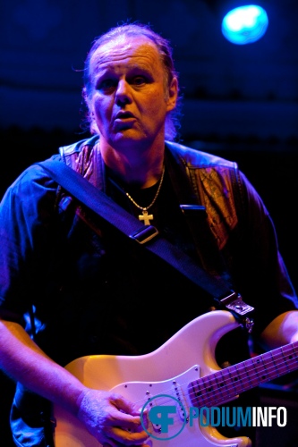 Foto Walter Trout op Walter Trout - 2/3 - Paradiso