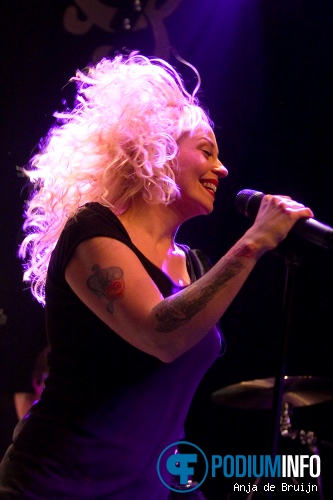 Anneke van Giersbergen op Anneke Van Giersbergen - 3/3 - Kroepoekfabriek foto