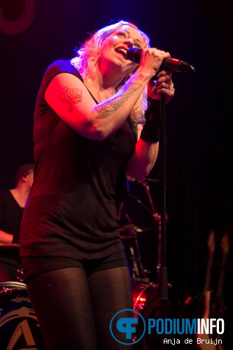 Anneke Van Giersbergen - 3/3 - Kroepoekfabriek foto