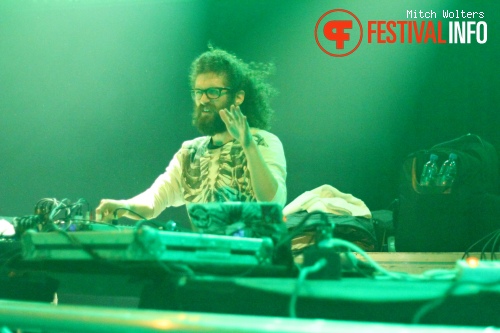 The Gaslamp Killer op 5 Days Off 2012 foto