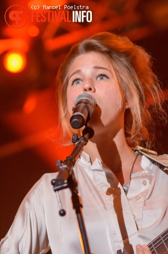 Selah Sue op Paaspop Schijndel 2012 foto