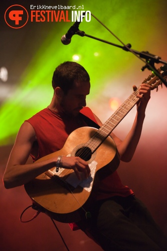 Negritos op Bevrijdingsfestival Overijssel 2012 foto