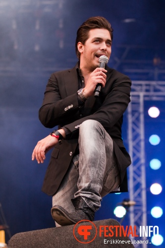 Waylon op Bevrijdingsfestival Overijssel 2012 foto