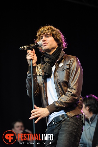 Nick & Simon op Bevrijdingsfestival Den Haag 2012 foto