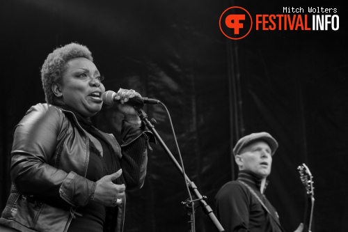 Lefties Soul Connection op Bevrijdingspop Haarlem 2012 foto