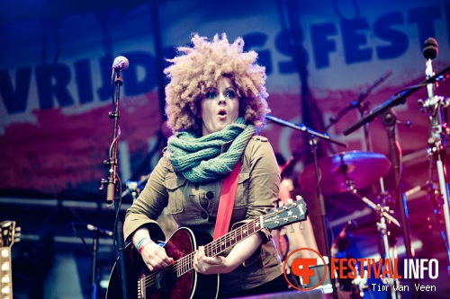 Katzenjammer op Bevrijdingsfestival Utrecht foto