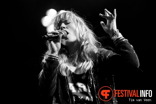 Ilse DeLange op Dauwpop 2012 foto