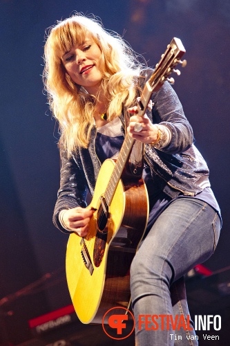 Ilse DeLange op Dauwpop 2012 foto