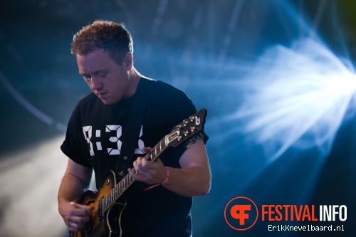 Bombay Bicycle Club op Pinkpop 2012 - Zondag foto