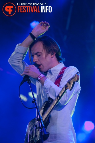 Bombay Bicycle Club op Pinkpop 2012 - Zondag foto