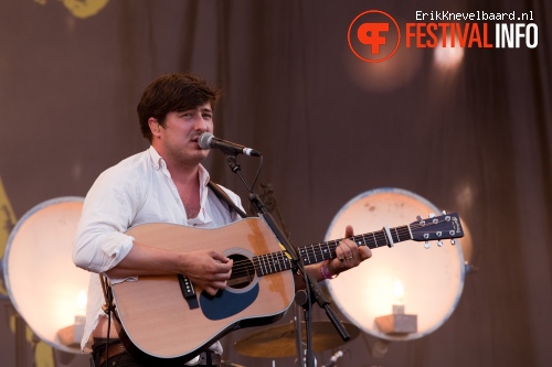 Mumford and Sons op Pinkpop 2012 - Maandag foto