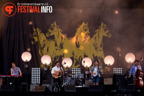 Mumford and Sons op Pinkpop 2012 - Maandag foto