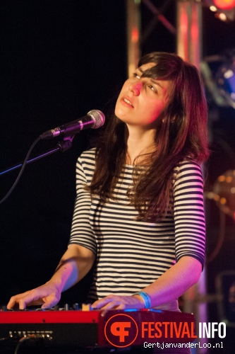 Julia Holter op Le Guess Who? May Day 2012 foto