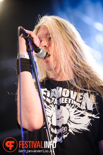 Asphyx op Fortarock 2012 foto