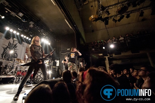 AxeWound op Killswitch Engage - 31/5 - Tivoli foto