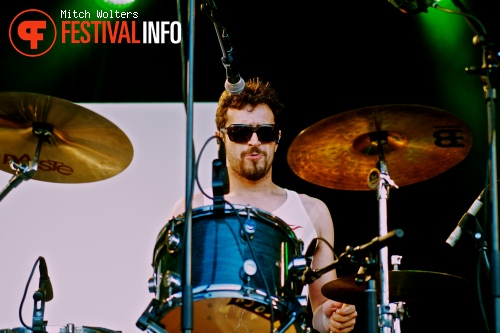Muchachito Bombo Infierno op Beeckestijn Pop 2012 foto