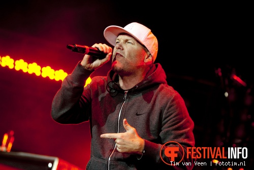 Limp Bizkit op Graspop Metal Meeting 2012 foto