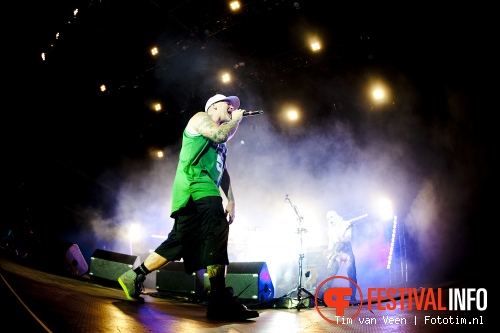 Limp Bizkit op Graspop Metal Meeting 2012 foto