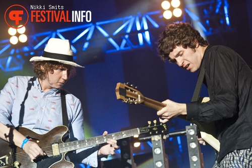 The Kooks op Eurockéennes 2012 foto