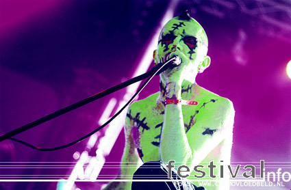 Foto Punish Yourself op Dour 2006