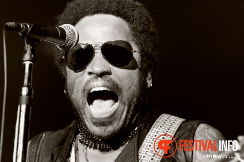 Foto Lenny Kravitz op Lenny Kravitz - 7/7 - Ahoy