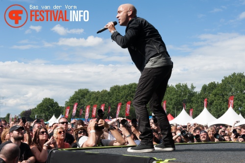 Ed Kowalczyk op Bospop 2012 foto