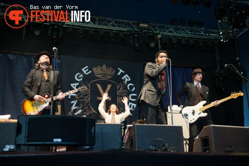 Vintage Trouble op Bospop 2012 foto