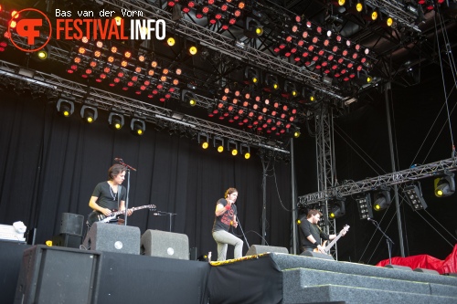 Jonas & The Massive Attraction op Bospop 2012 foto