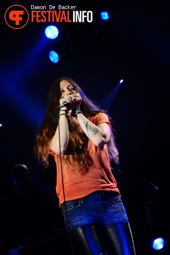 Alanis Morissette op Rock Zottegem 2012 foto