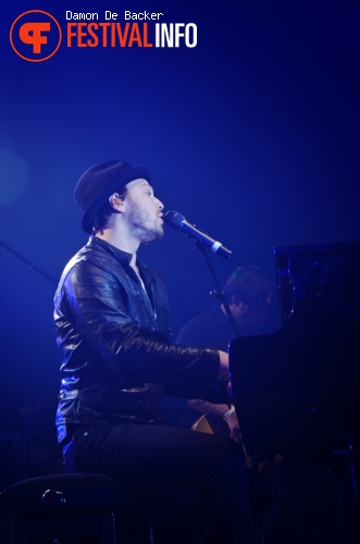 Gavin DeGraw op Rock Zottegem 2012 foto