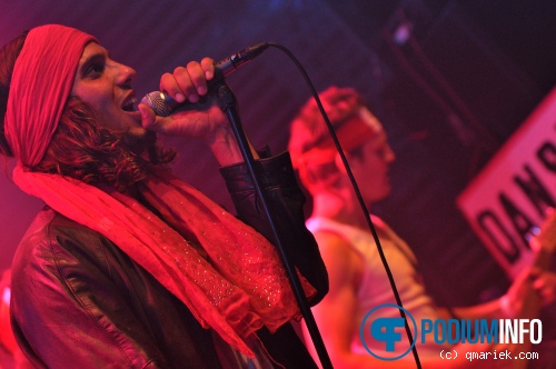 The Hot Stewards op The Hot Stewards - 07/07 - Atak foto