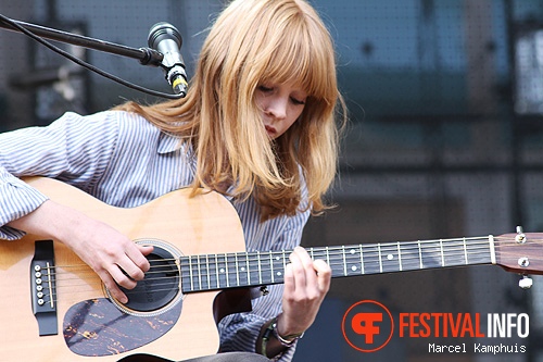 Lucy Rose op Positivus Festival 2012 foto