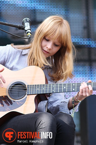 Lucy Rose op Positivus Festival 2012 foto