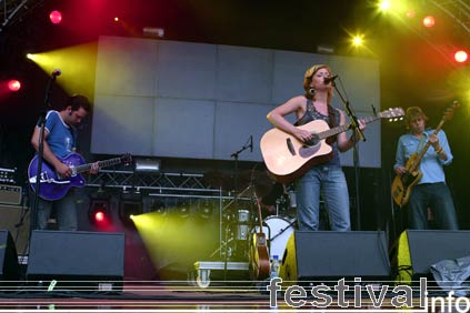 Stevie Ann op Mega Beach Happening foto