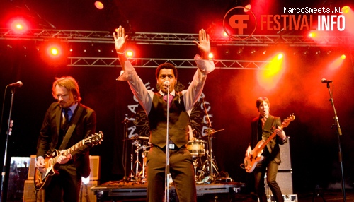 Vintage Trouble op Huntenpop 2012 foto