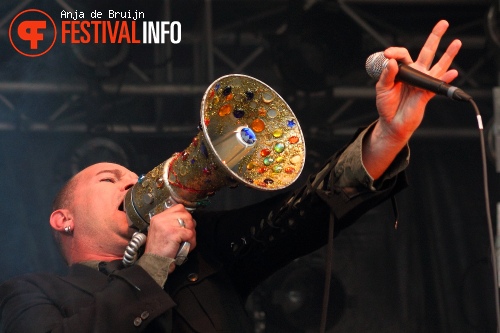 Gavin Friday op Waterpop 2012 foto