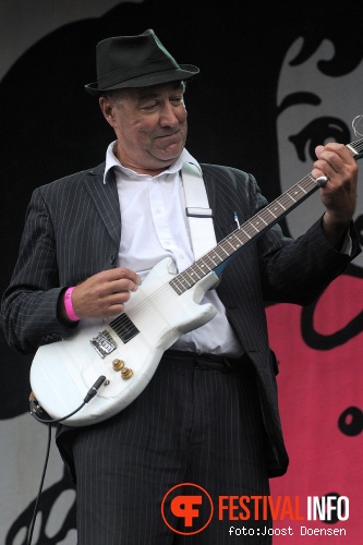 Fischer-Z op Pinkpop Classic 2012 foto