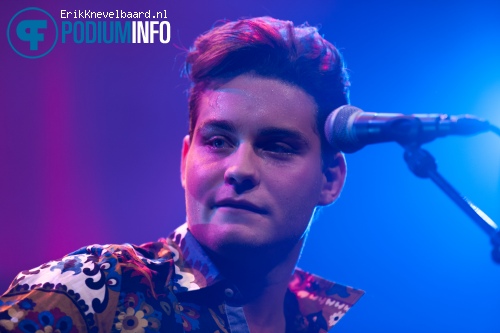 Douwe Bob op De Beste Singer-Songwriter van Nederland - 11/10 - Paradiso foto