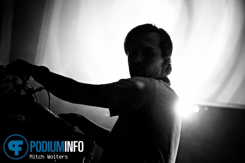 Nobody Beats The Drum op Club 3voor12 - 19/10 - Chicago Social Club foto
