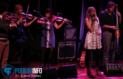 Foto Janne Schra op Janne Schra - 19/10 - Muziekgebouw Eindhoven
