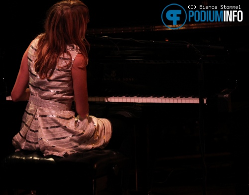 Foto Janne Schra op Janne Schra - 19/10 - Muziekgebouw Eindhoven