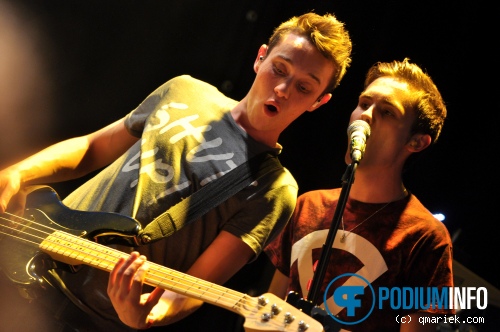 Only Seven Left op Only Seven Left - 20/10 - Metropool foto