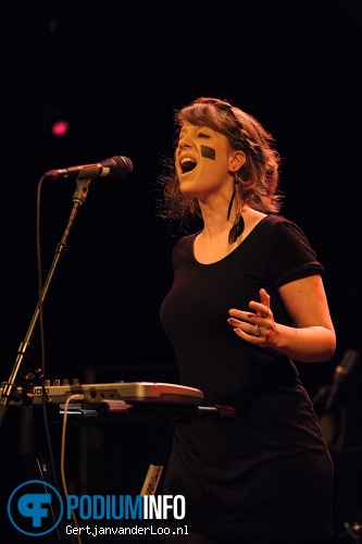 Anna Aaron op Anna Aaron - 24/10 - Paradiso foto