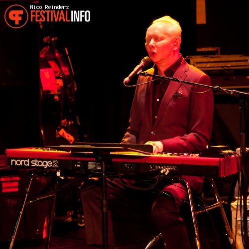 Joe Jackson op Joe Jackson - 2/11 - Melkweg foto