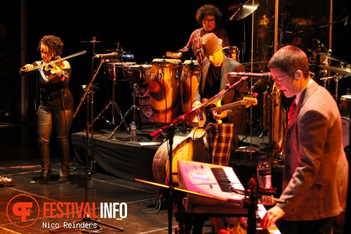 Regina Carter op Joe Jackson - 2/11 - Melkweg foto
