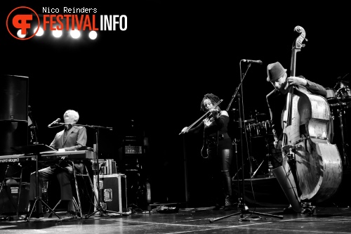 Joe Jackson op Joe Jackson - 2/11 - Melkweg foto