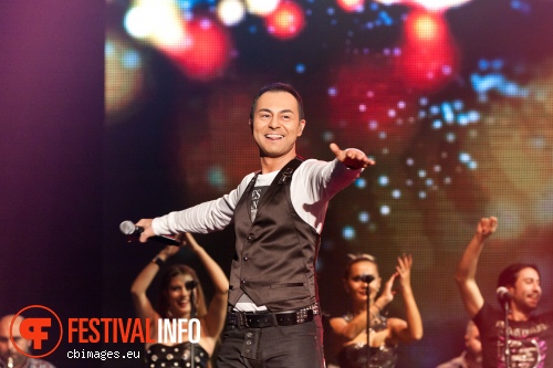 Serdar Ortac op Serdar Ortaç - 3/11 - Ahoy foto