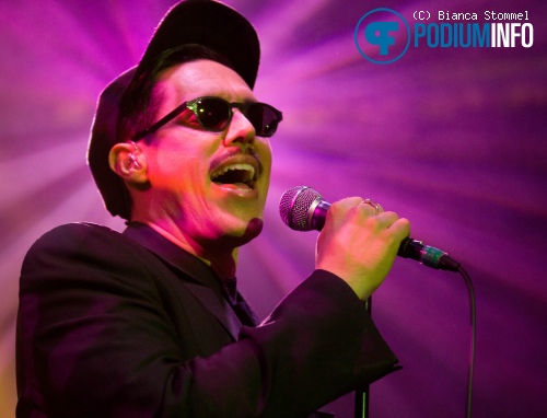 Sam Sparro op Sam Sparro - 7/11 - Melkweg foto
